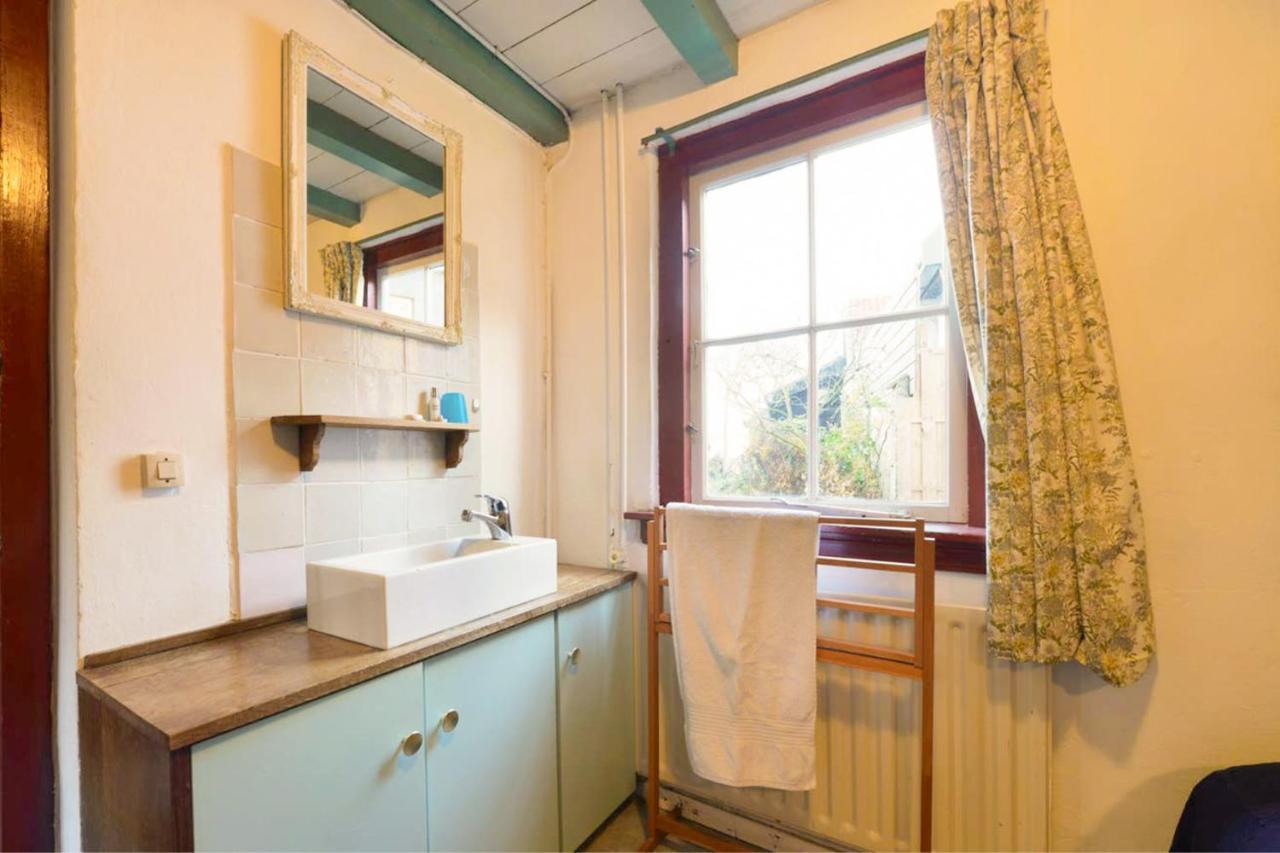 Rustic Retreat: Fireplace, Bbq, + Forest Access Burgh-Haamstede Εξωτερικό φωτογραφία