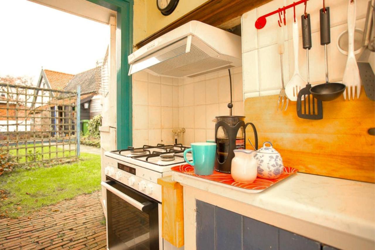 Rustic Retreat: Fireplace, Bbq, + Forest Access Burgh-Haamstede Εξωτερικό φωτογραφία