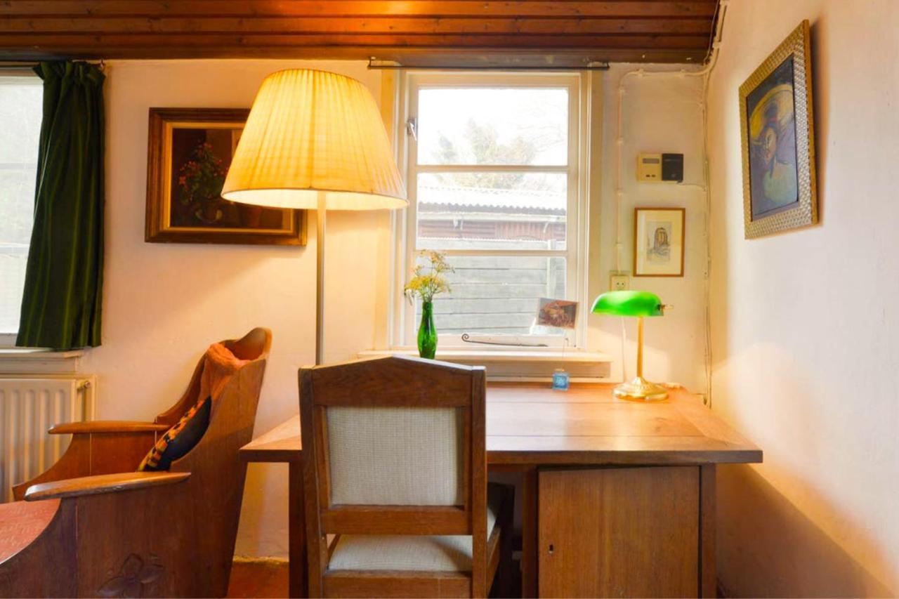 Rustic Retreat: Fireplace, Bbq, + Forest Access Burgh-Haamstede Εξωτερικό φωτογραφία